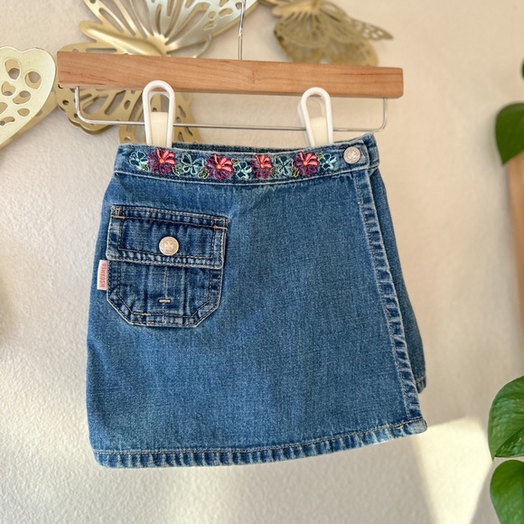 Zara + Vintage Oshkosh Bundle Outfit - Picture 3 of 4